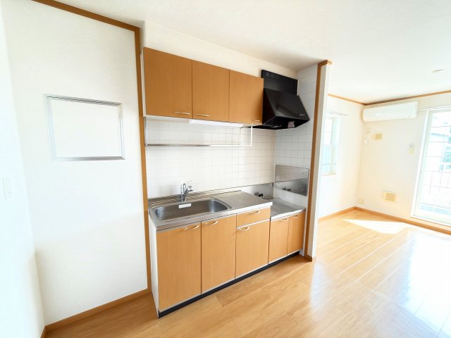 キッチン　※同タイプ参考写真