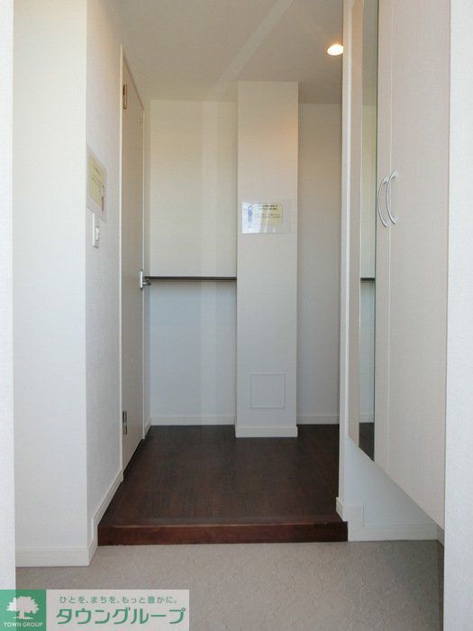 玄関　★お部屋探しは株式会社タウンハウジング東京まで★