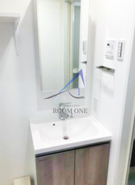 洗面設備　洗面台です。