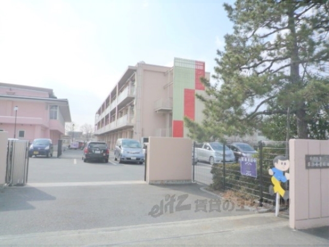 小学校　草津小学校（小学校）まで1600m