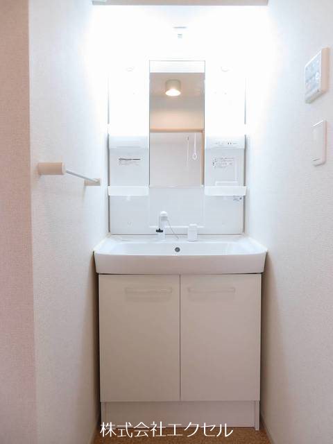 洗面設備　独立洗面台です。