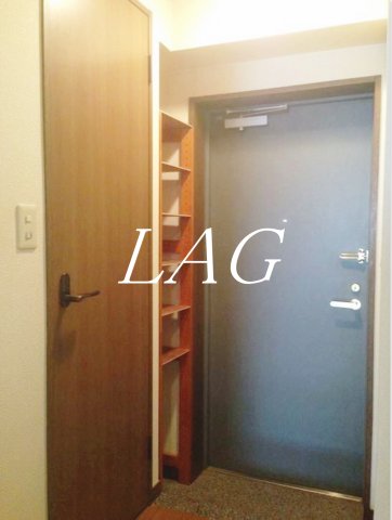 玄関　玄関です。