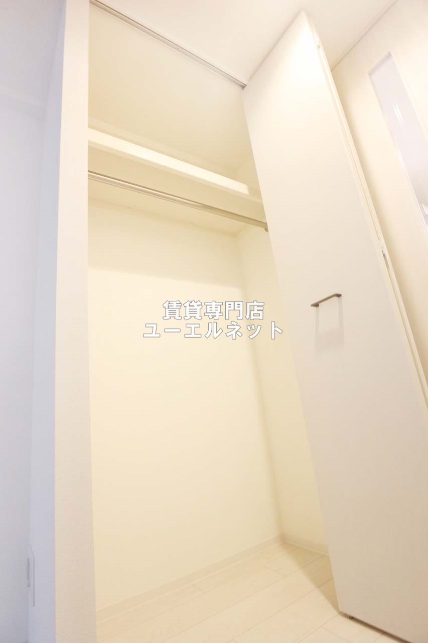 収納　クローゼット付きでお部屋もスッキリ♪