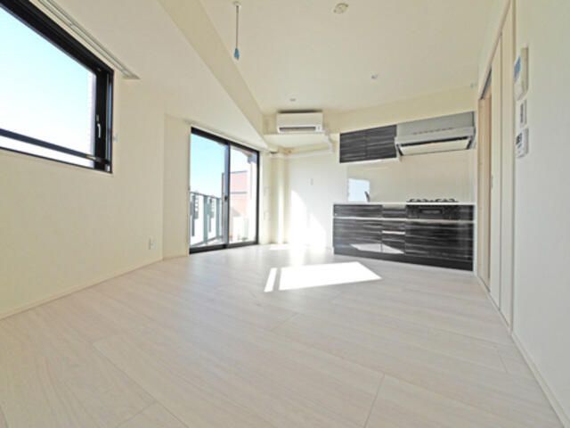 居室・リビング　使いやすい居間です