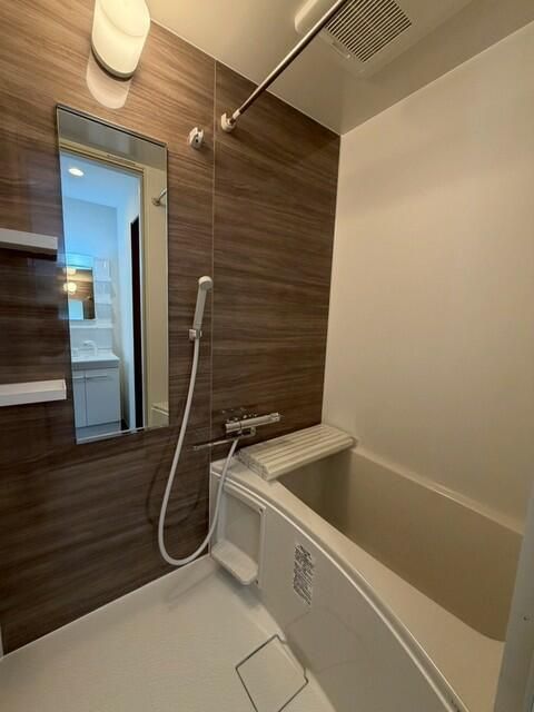 バス・シャワールーム　ゆったり過ごせるお風呂です