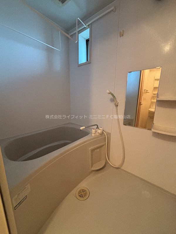 バス・シャワールーム　※同タイプ別部屋の写真となります。