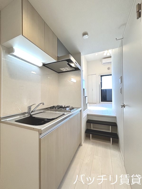 キッチン　画像は別号室タイプの為、現状を優先致します。