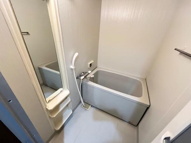 バス・シャワールーム　バス