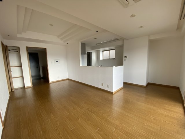 居室・リビング　角部屋住戸で過ごしやすくてオススメです！