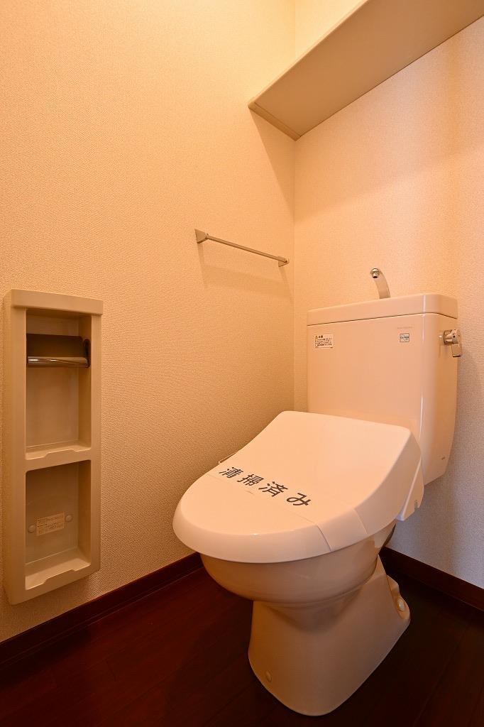 ベル・ヴィルDのトイレ写真