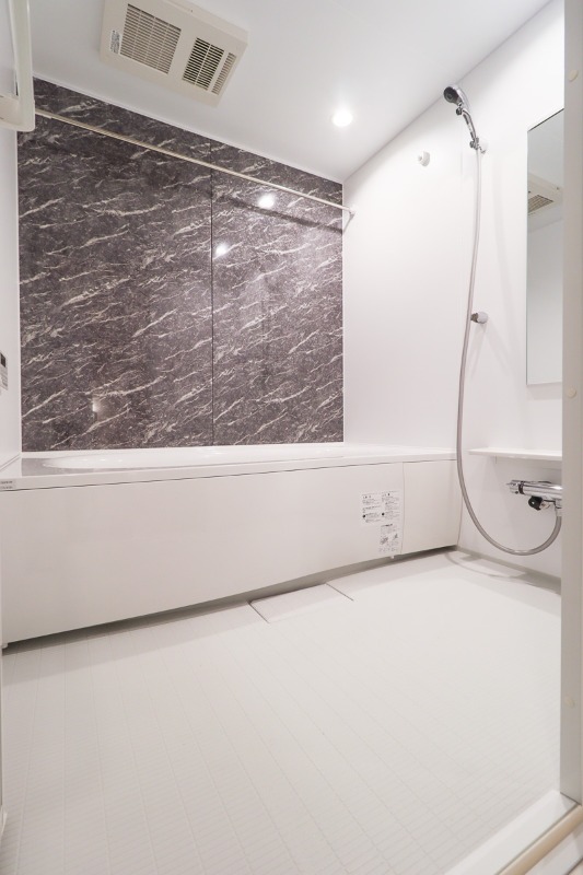 バス・シャワールーム　図面と現状に相違がある場合には現状を優先