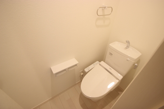 トイレ　※別部屋の写真です