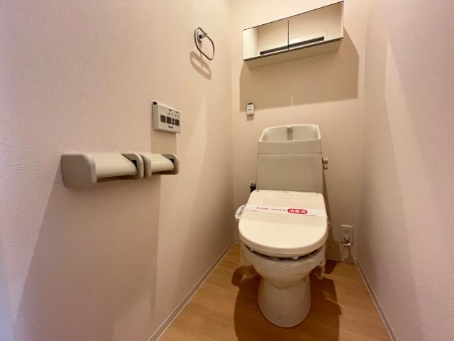 トイレ　シャワー付トイレ
