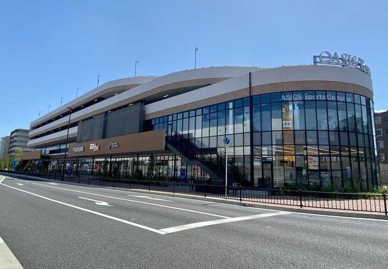 ショッピングセンター　オアシスタウン吹田SST（ショッピングセンター）まで608m