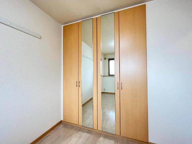 その他　洋室収納