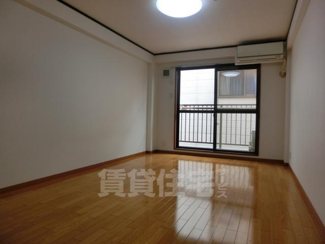 居室・リビング　2