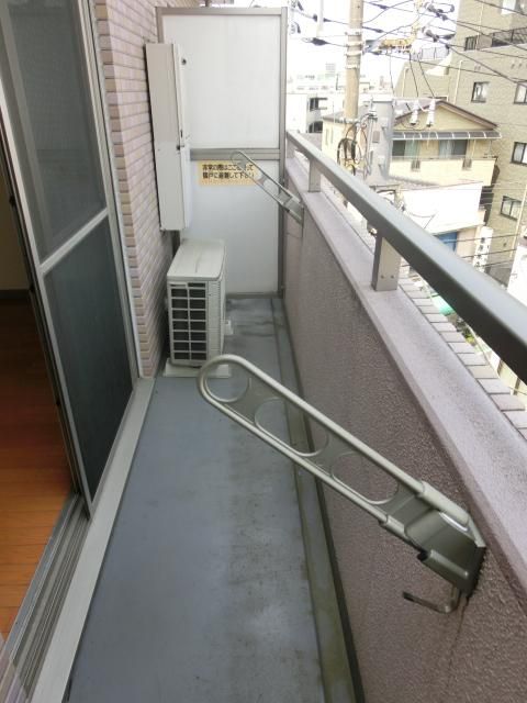 バルコニー　日当たり良好バルコニー