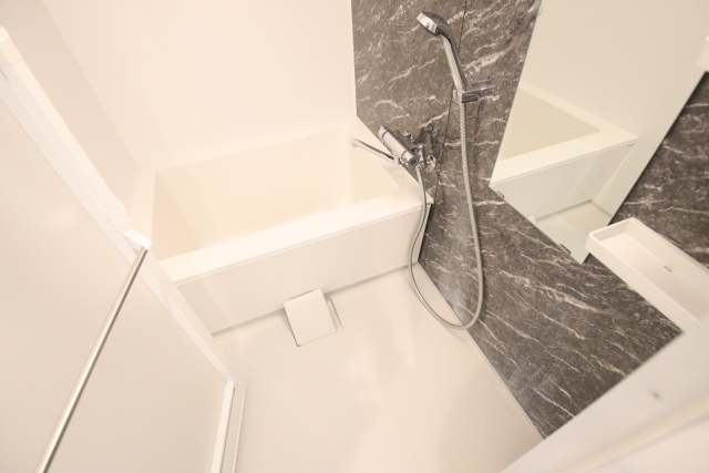 バス・シャワールーム　※別室の参考写真の為、現況優先です。