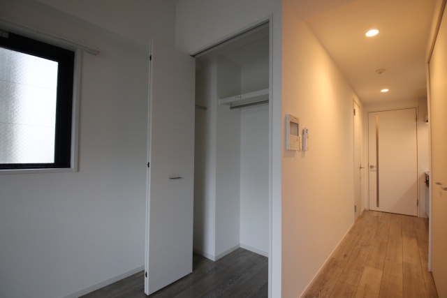 玄関　※別室の参考写真の為、現況優先です。