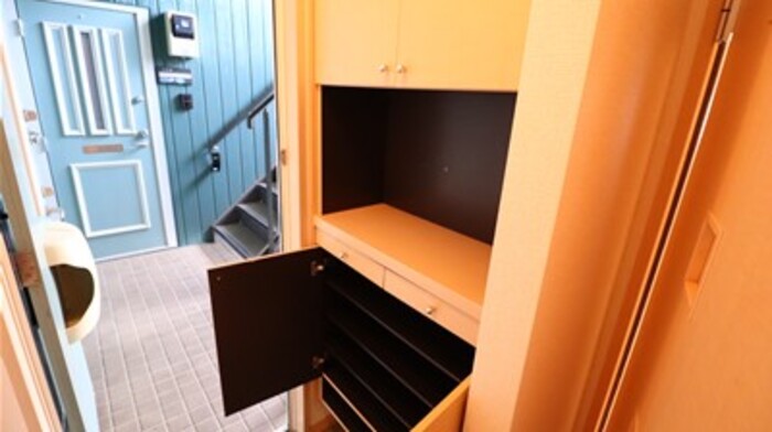 玄関　シューズボックスです