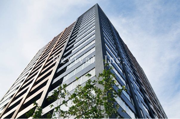 建物外観　重厚感、存在感のあるタワー型マンションです