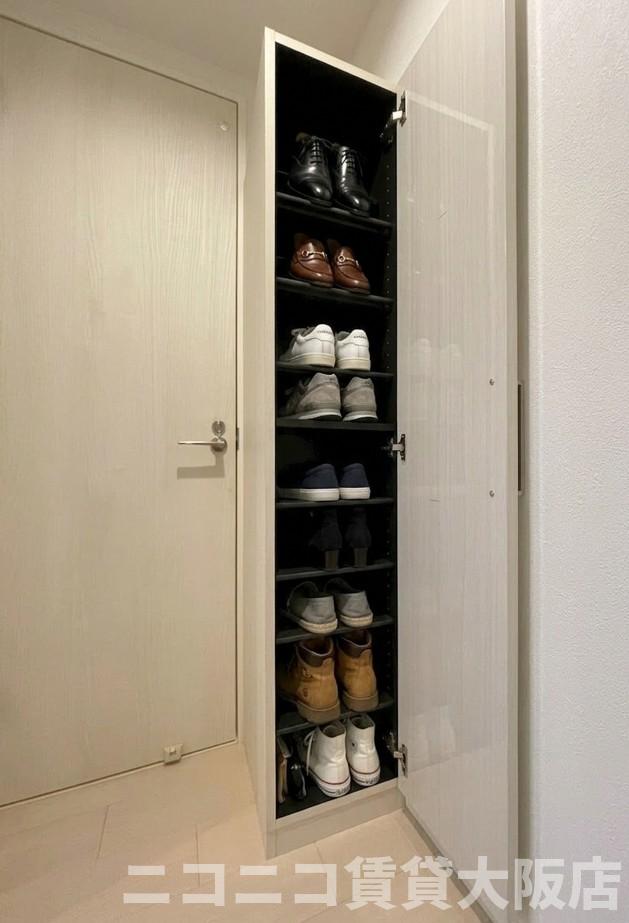 玄関　同タイプイメージ写真のため現況を優先いたします。