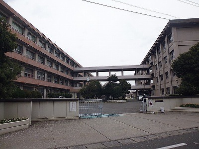 中学校　原川中学校（中学校）まで400m
