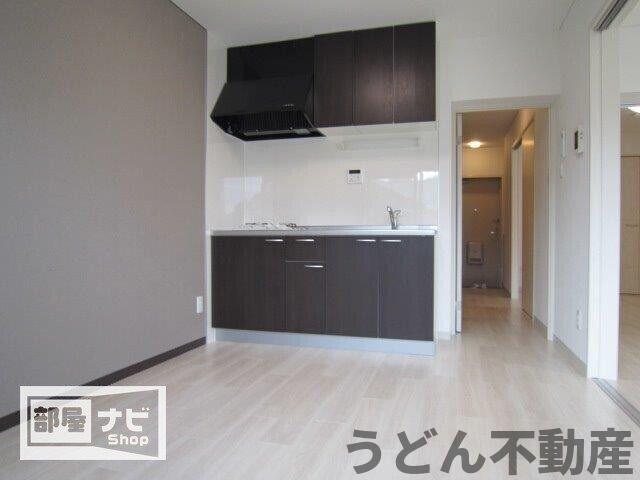 居室・リビング　うどん県のお部屋探しはうどん不動産へ うどんちゃんとLINE
