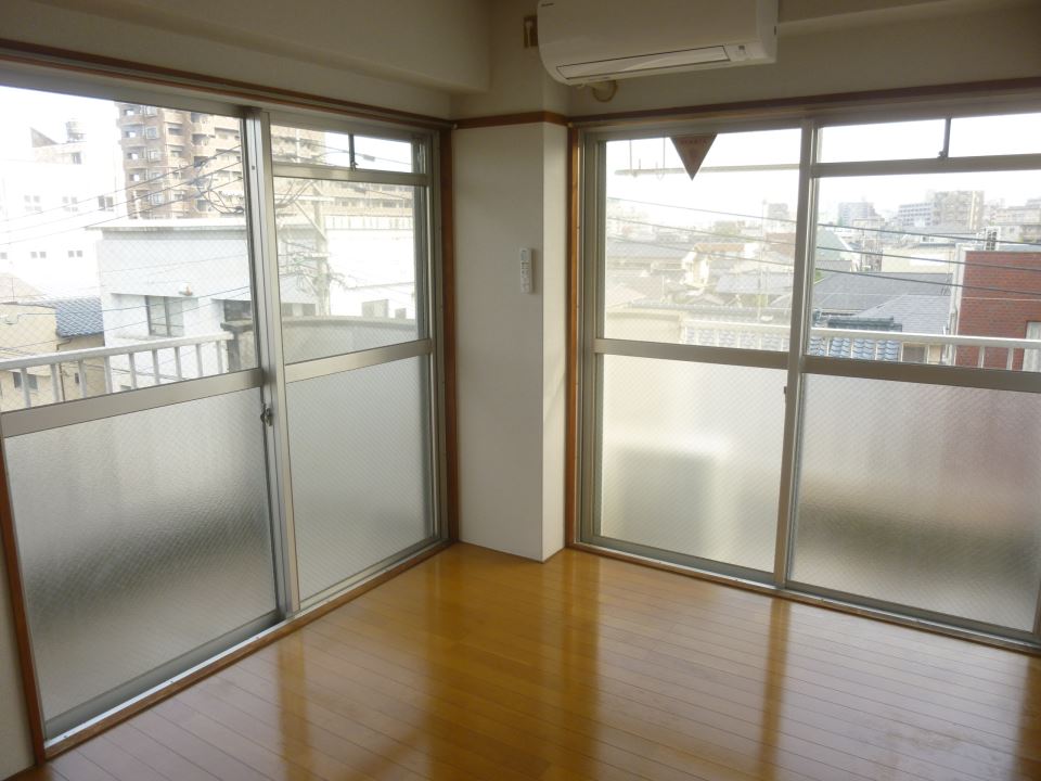 その他設備　エアコン付です