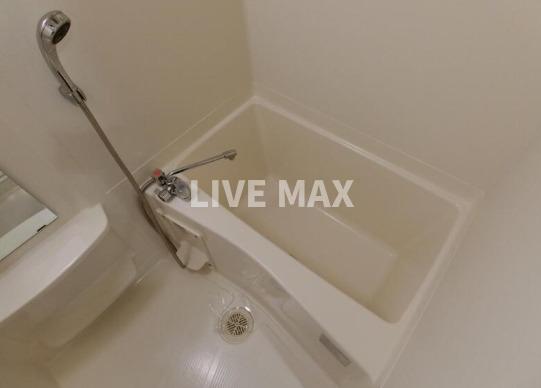 バス・シャワールーム　※別部屋のお写真になります