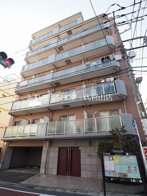 建物外観　管理体制良好の分譲賃貸マンションです。