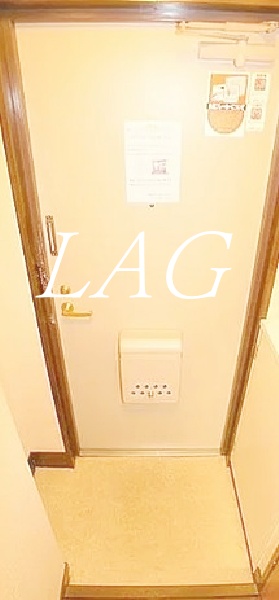 玄関　玄関です。