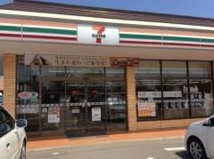コンビニ　セブンイレブン美里小茂田店（コンビニ）まで350m