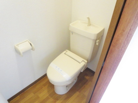 トイレ　※写真は他号室です