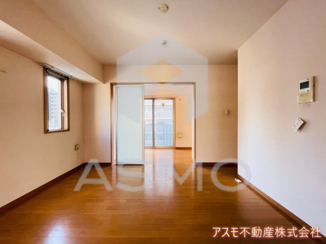 居室・リビング　同マンション別部屋　参考写真