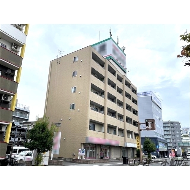 エントランス　建物外観