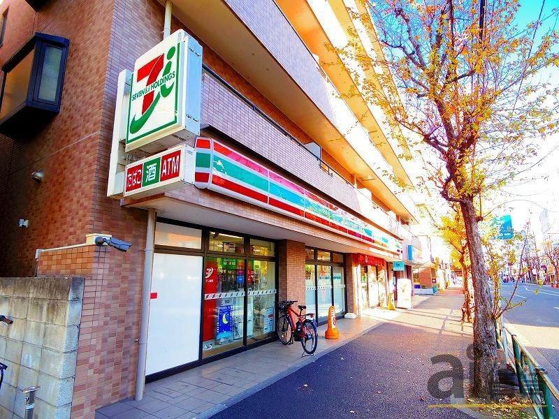 コンビニ　セブンイレブン杉並堀ノ内1丁目店（コンビニ）まで660m