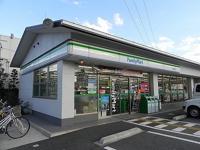 コンビニ　ファミリーマート 宝ヶ池店（コンビニ）まで373m