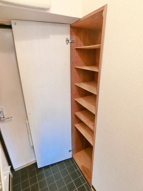 その他設備　♪天井高のシューズＢＯＸ♪