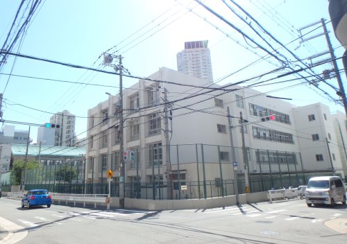 小学校　大阪市立南大江小学校（小学校）まで576m