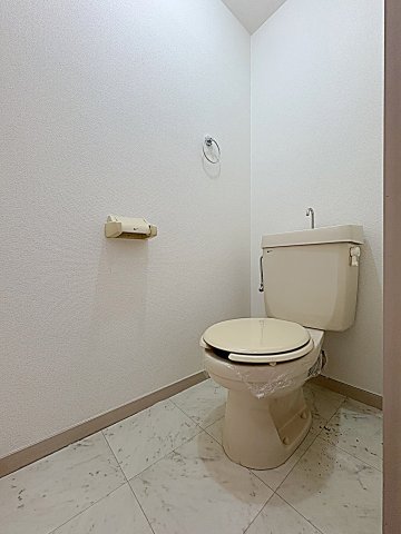 ラ・ファミーユIIのトイレ写真