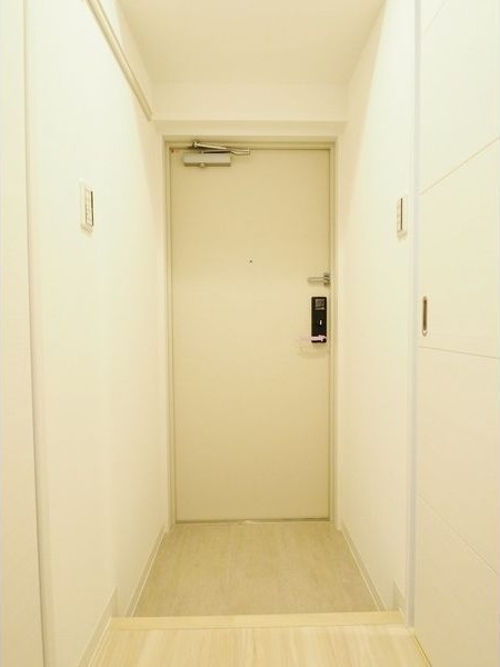 玄関　名古屋で一番初期費用の安い賃貸専門の不動産会社です(^^)