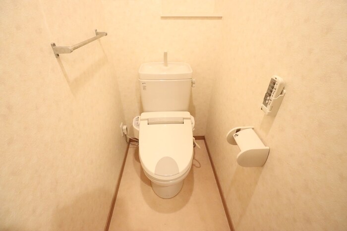 トイレ　落ち着いたトイレです