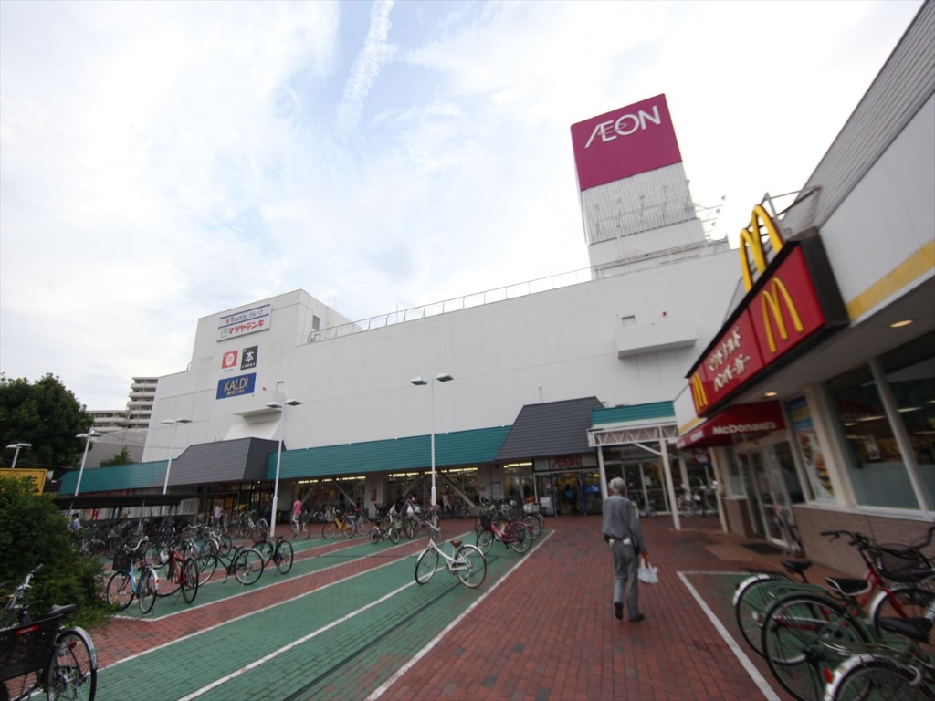 スーパー　イオン 上飯田店（スーパー）まで371m