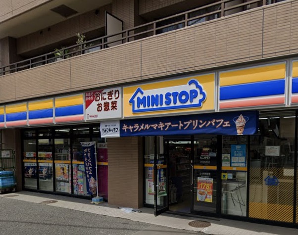コンビニ　ミニストップ 渋谷桜丘店（コンビニ）まで76m