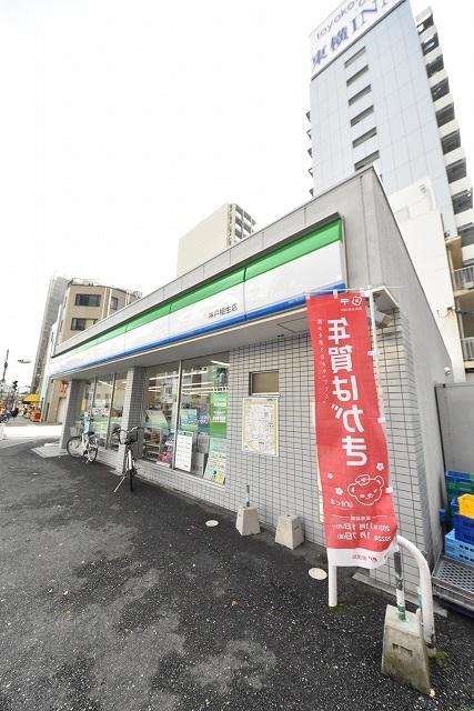 コンビニ　ファミリーマート神戸相生店（コンビニ）まで176m