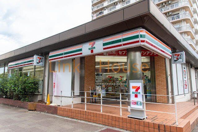 コンビニ　セブンイレブン江戸川清新プラザ店（コンビニ）まで510m