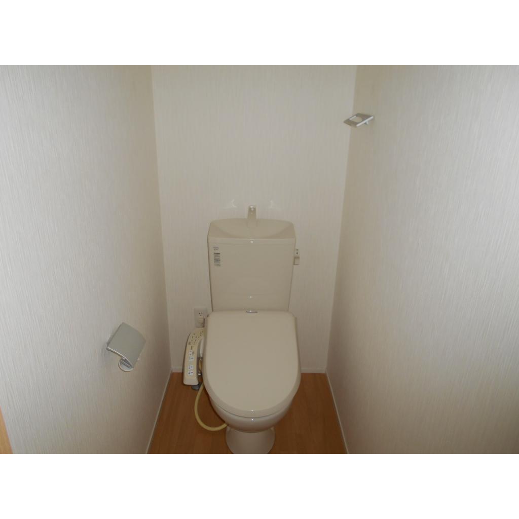 トイレ　写真はB棟