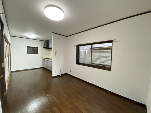仰木の里東戸建の居間写真