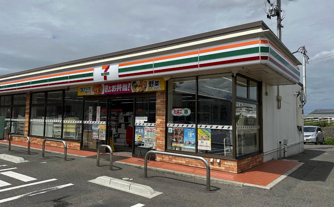 コンビニ　セブンイレブン郡山日出山南台店（コンビニ）まで400m